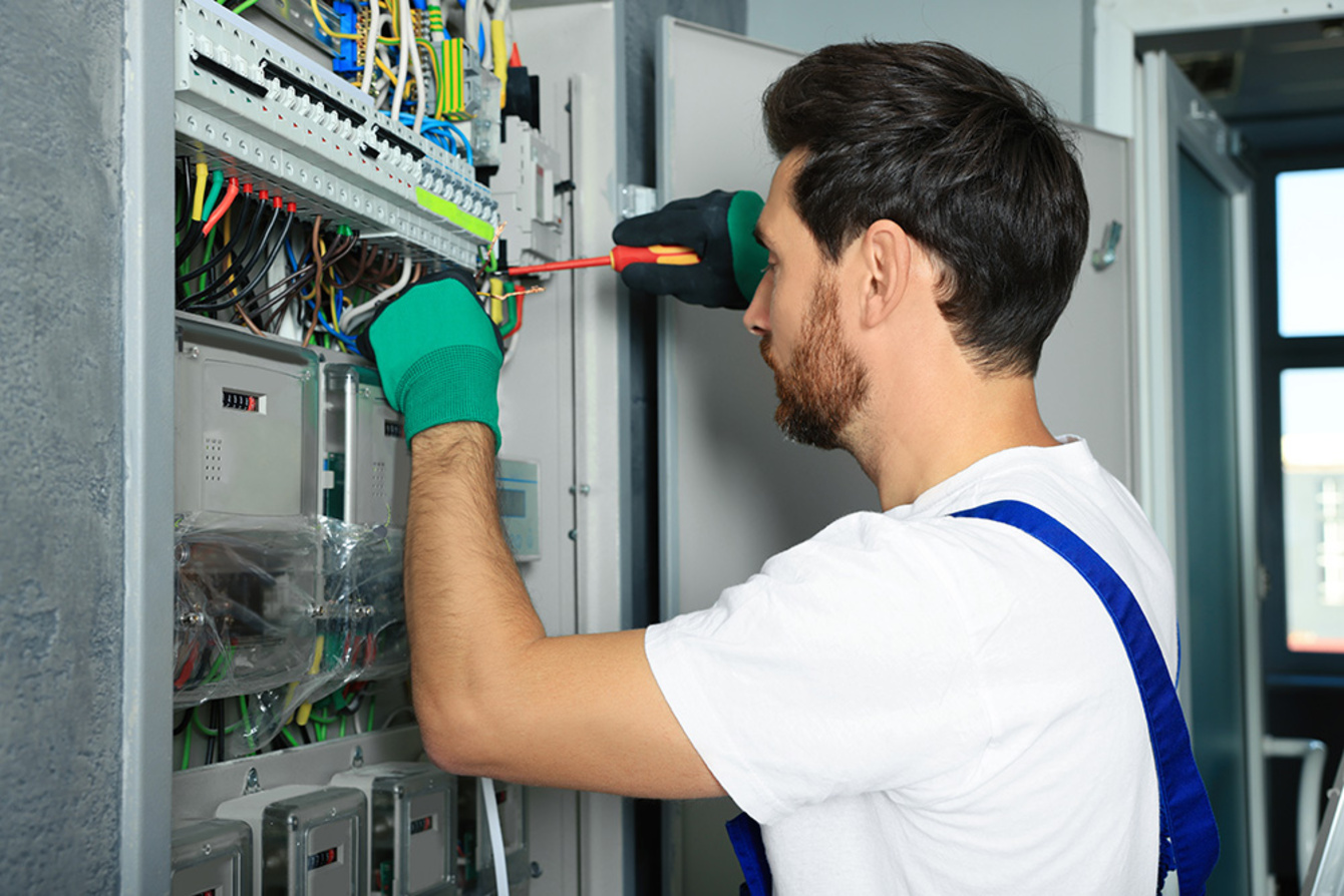 Nieder­spannungs­anlagen bei Elektro-FaL in Mannheim